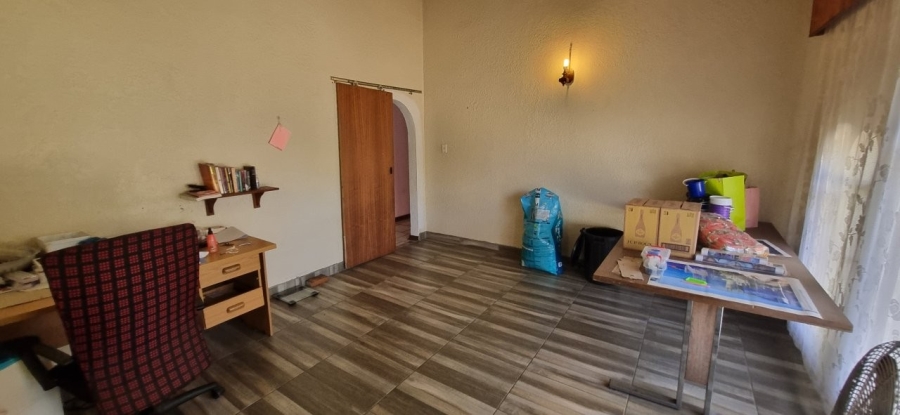 5 Bedroom Property for Sale in Elandsrand North West
